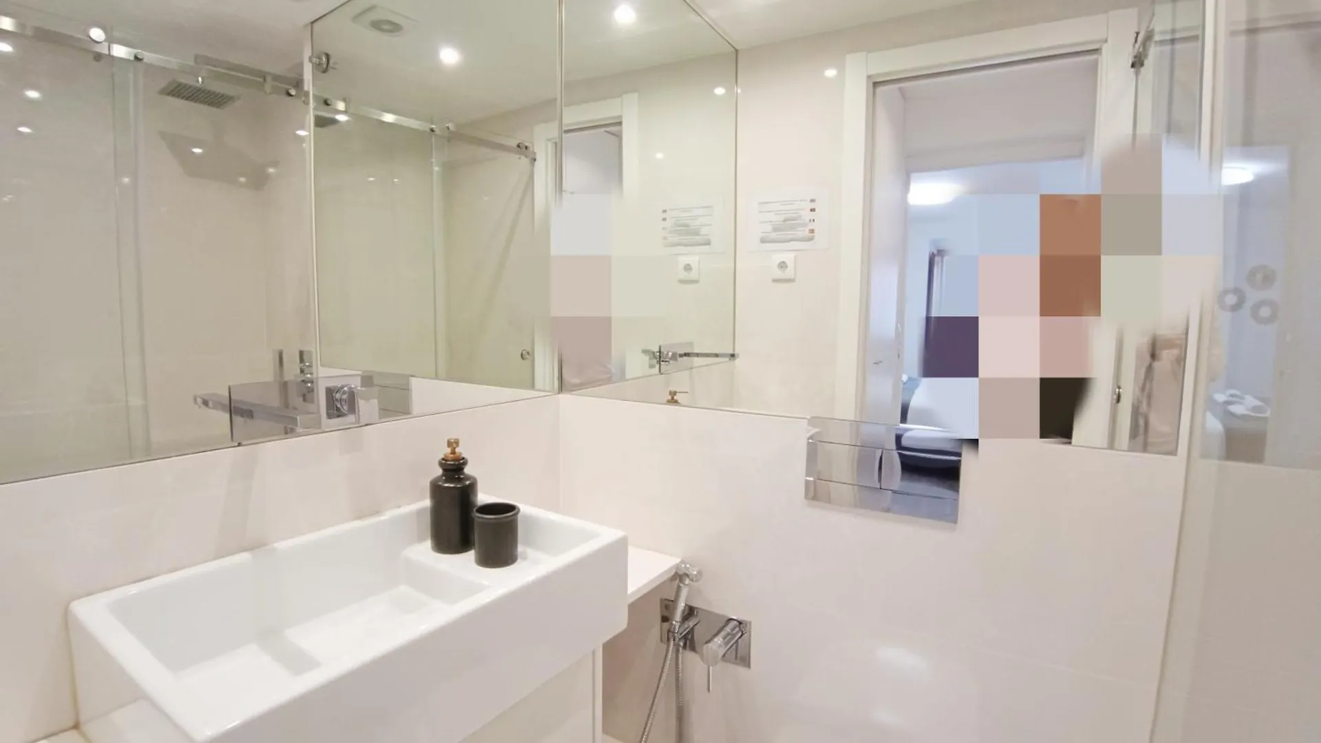 Lisbon Center Quiet Apartment-Lapa 2 Bathroom Apartment